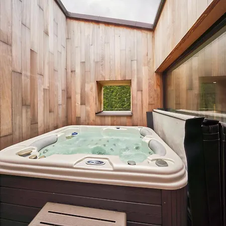 Svaty Vavrinec Hotel 4*